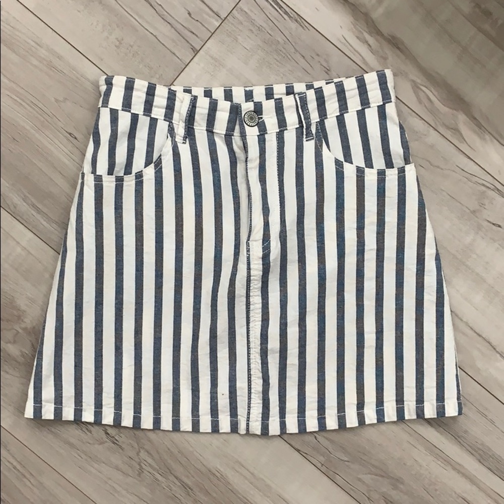 Brandy Melville skirt